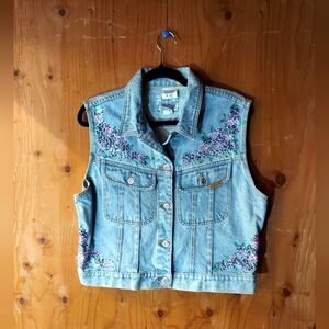 JORDACHE Jeanswear Vintage Light Blue Cotton Floral Embellished Denim Vest